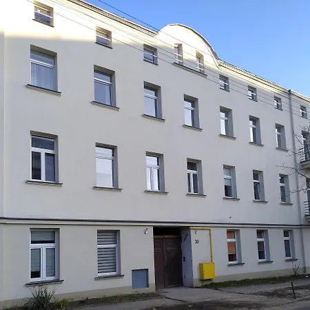 Apartament Kolejowy 3 *
